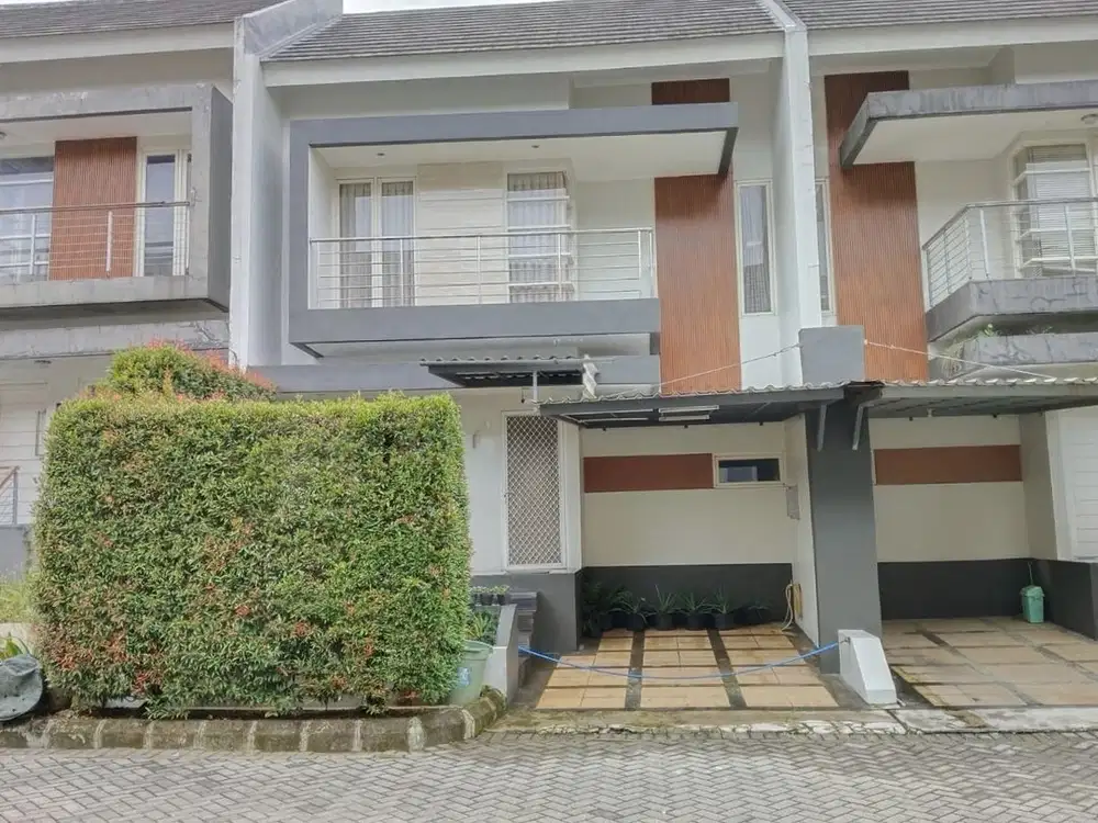 Rumah Full Furnished Sangat Terawat di Rancamaya Golf Bogor