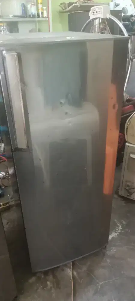 Jual freezer es batu normal dan garansi satu bulan