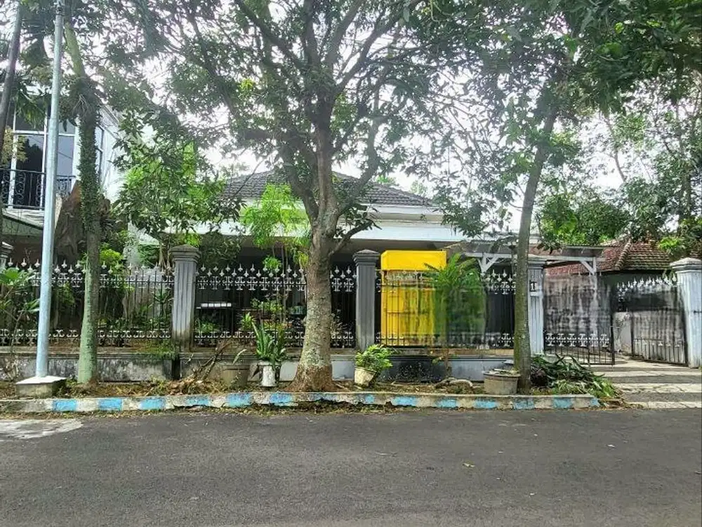Dijual Rumah di Jalan Indragiri, Daerah Jalan Sungai - sungai, Malang