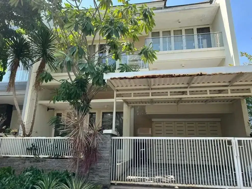 Rumah san antonio pakuwon city dekat san diego