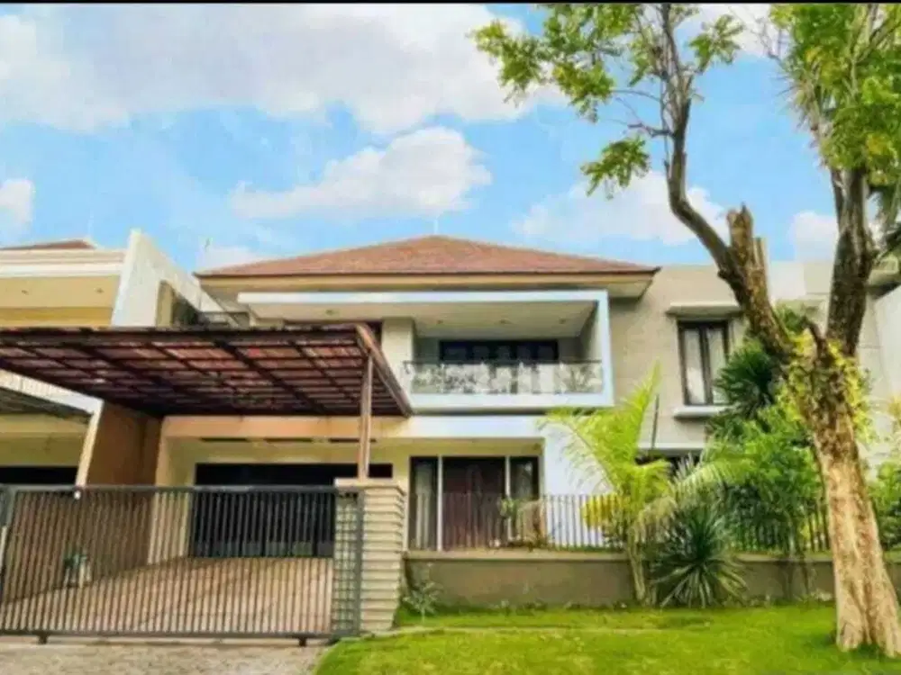 rumah graha family blok m citraland surabaya barat