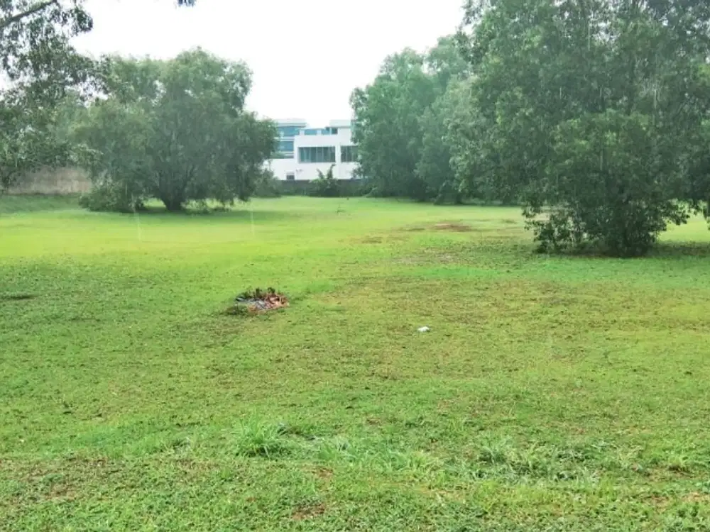 Kavling Kotak di Kawasan Pergudangan Taman Tekno