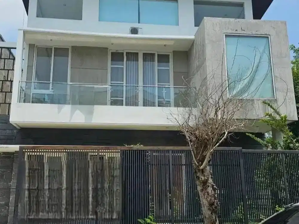 RUMAH SAN ANTONIO HOOK pakuwon city surabaya timur