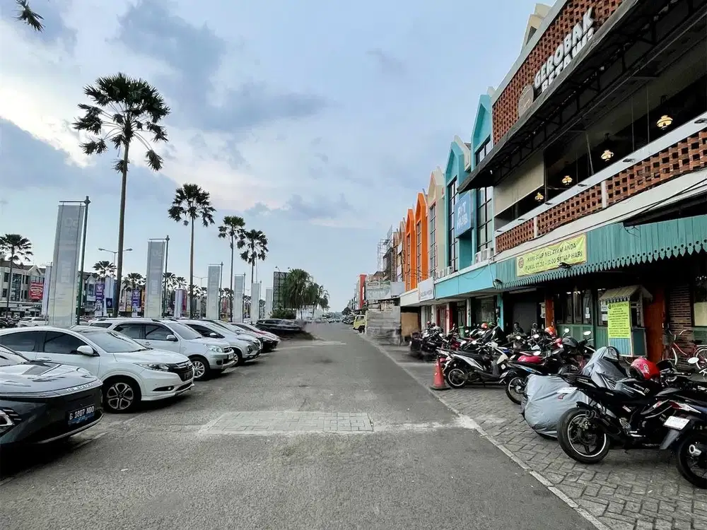 DIJUAL CEPAT RUKO 3 LANTAI BOULEVARD RAYA 1B di Gading Serpong