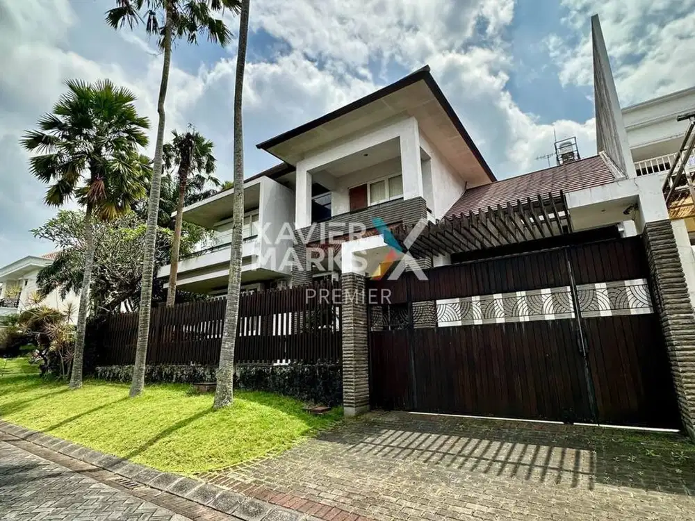 Dijual Rumah Hook Boulevard Cluster Premium Nieuw Indie Araya Malang