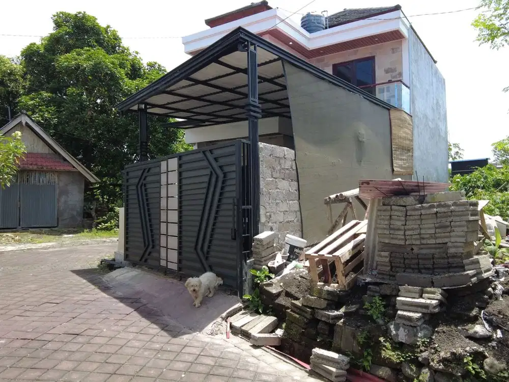 DIJUAL RUMAH SIAP HUNI 2 LT DI DARMASABA PERMAI ABIANSEMAL BADUNG,BALI