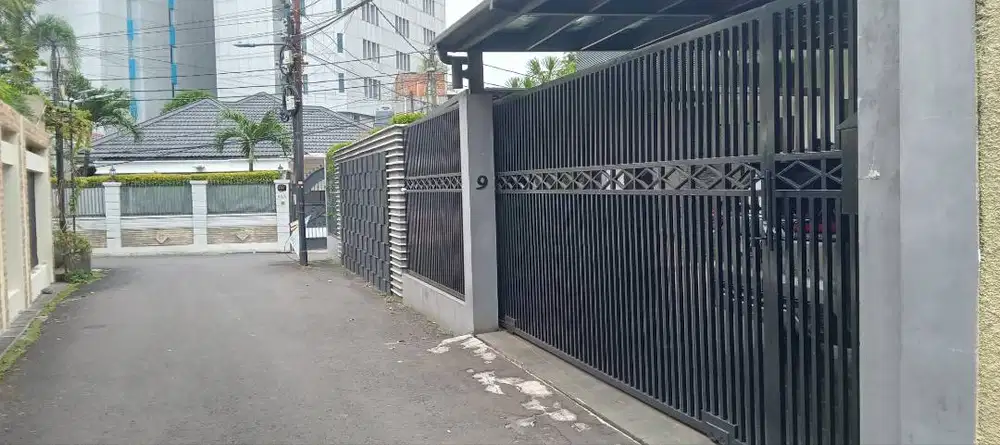 DIJUAL CEPAT RUMAH MEWAH & TERAWAT  SIAP HUNI DI PEDURENAN-KEMANG