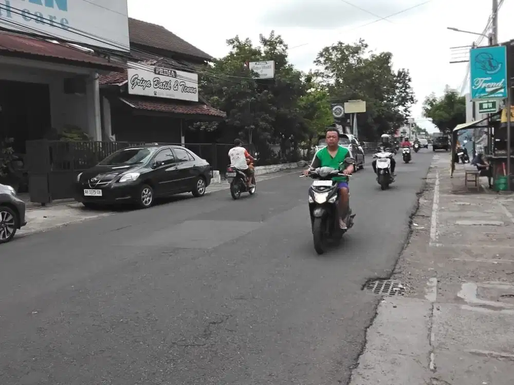 Ruang Usaha Lokasi Strategis Dekat Kawasan Bisnis Jalan Godean