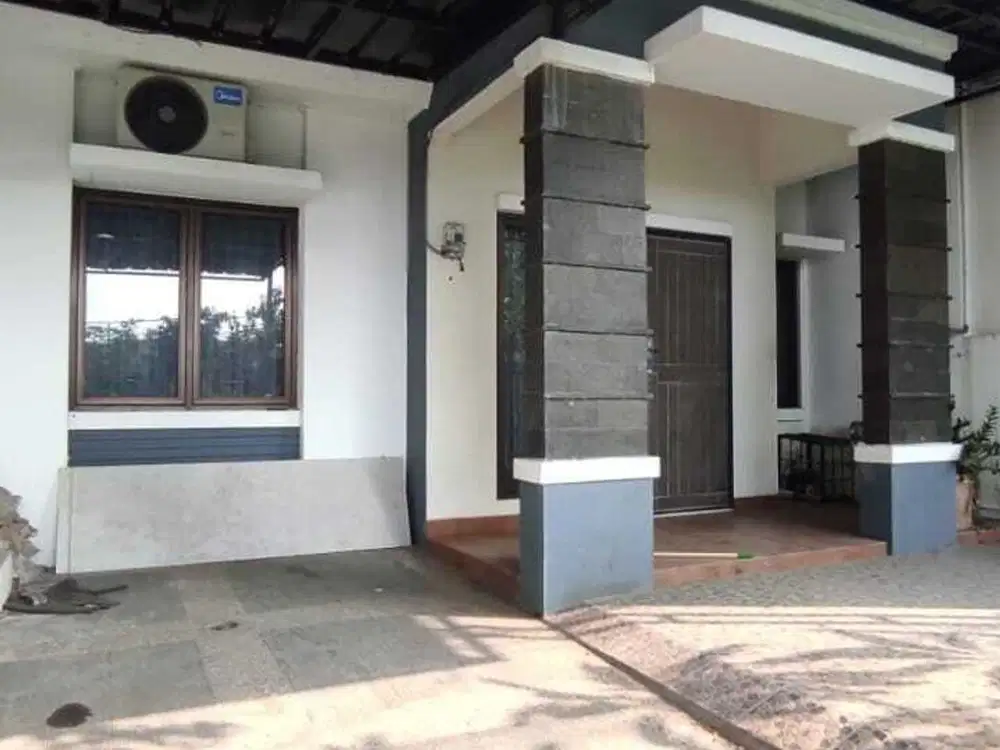 Rumah 1½ Lantai Siap Huni di Cluster Aralia, Harapan Indah