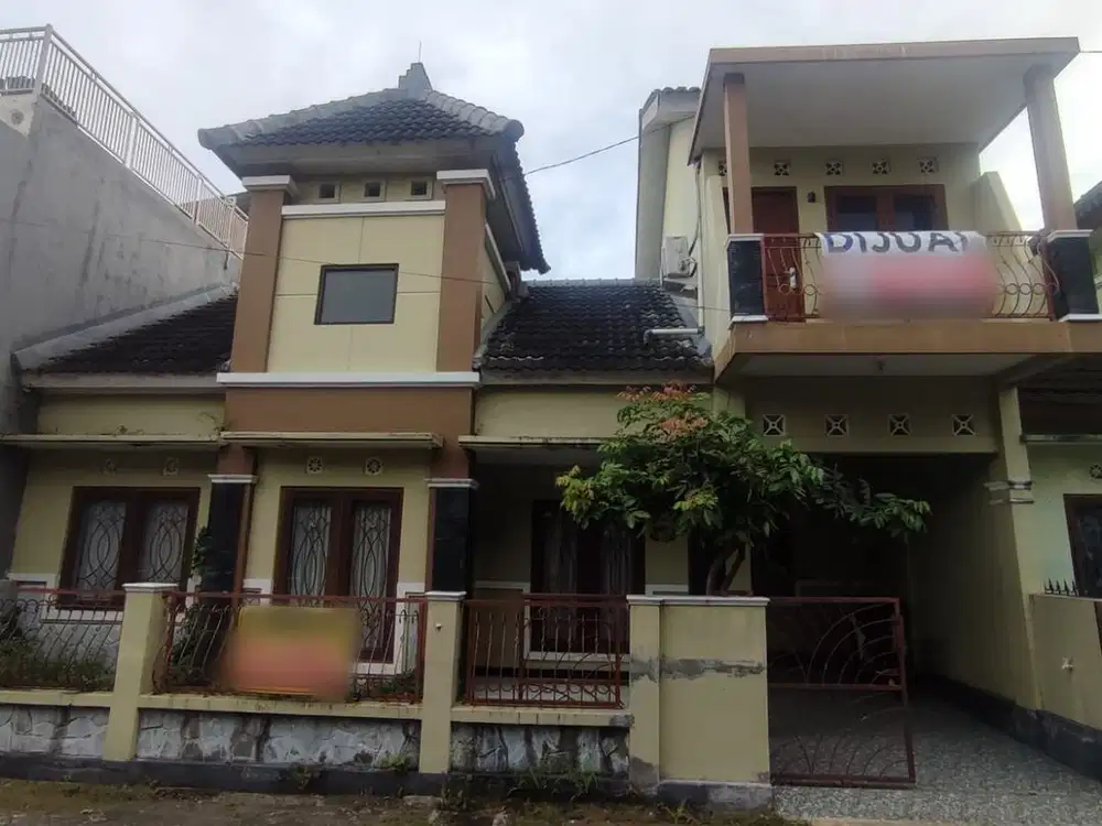 Rumah Dalam Perum Griya Cipta Mulya Caturtunggal Depok Sleman