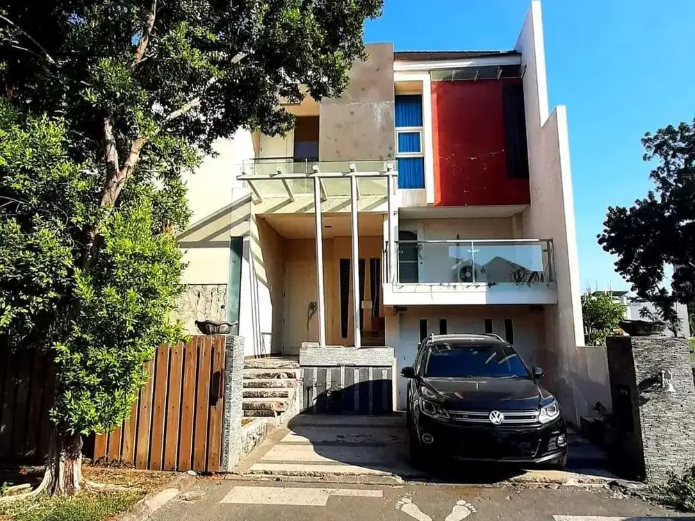 Rumah Pakuwon City Siap Huni Sebelah Taman San Diego