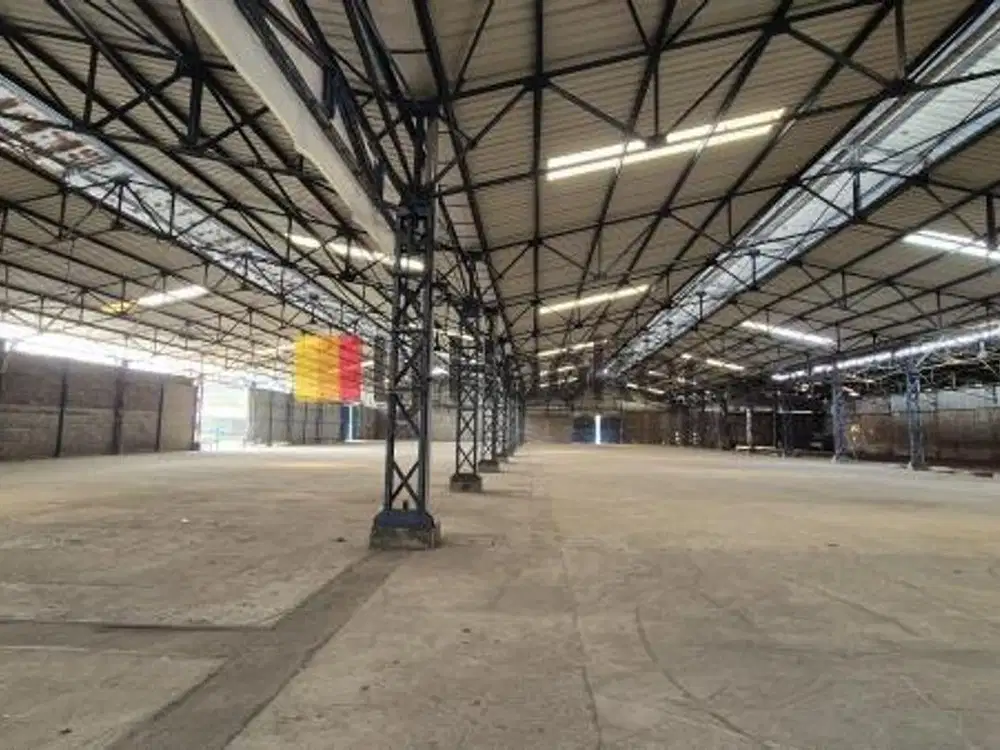 Gudang Siap Pakai Bagus di Swadaya Pulo Gadung Jakarta Timur Luas 4000