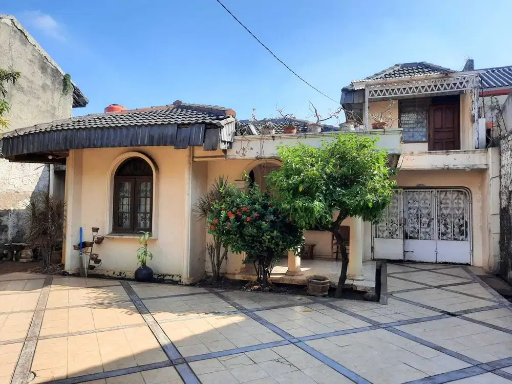 Tanah dan Rumah Tua Di Jl. Pahlawan Revolusi, Cocok Untuk Gudang