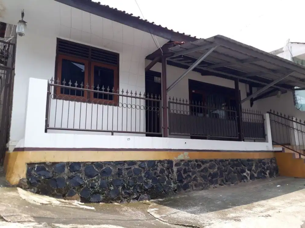 Rumah di Pd Benda Pamulang Tangsel harga terjangkau