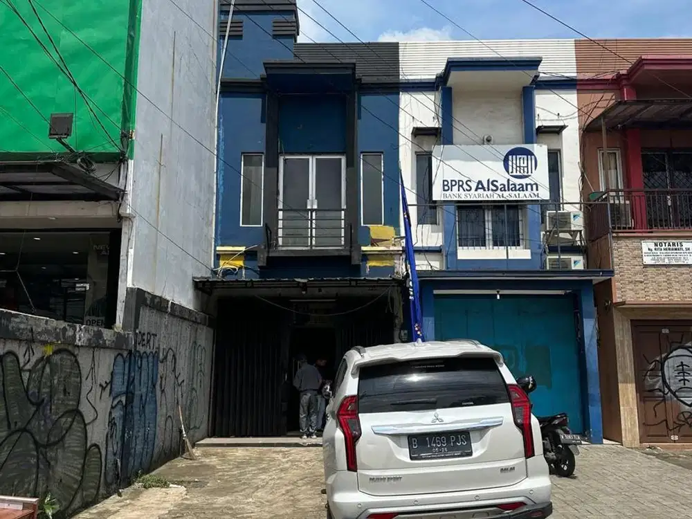 Dijual dan Disewakan Ruko 2,5 lantai Pinggir Jalan Jatiwaringin Bekasi