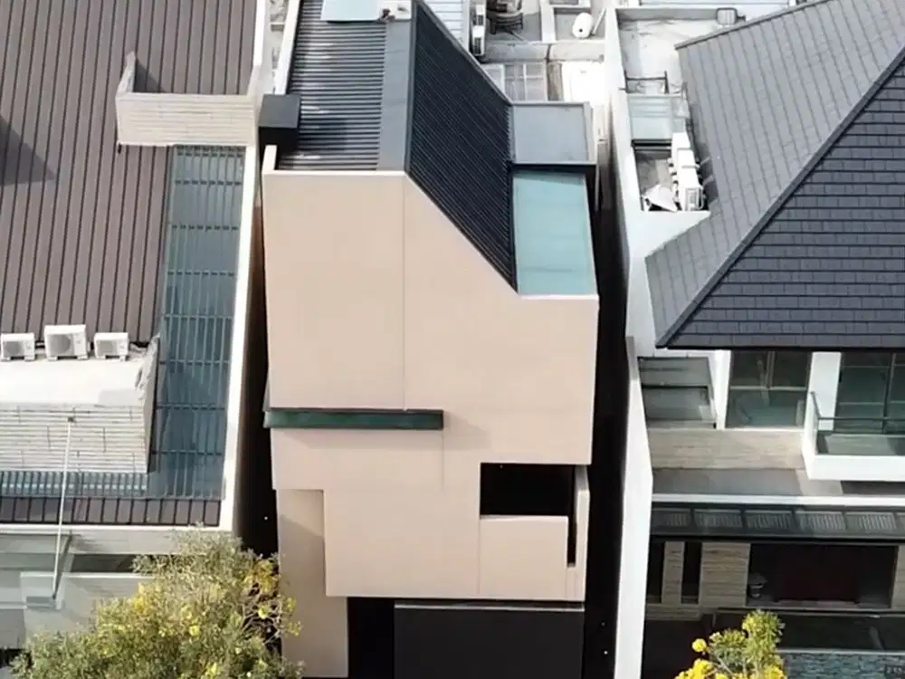 Dijual Rumah Modern Japanese Pakuwon Indah Mansion Surabaya Barat