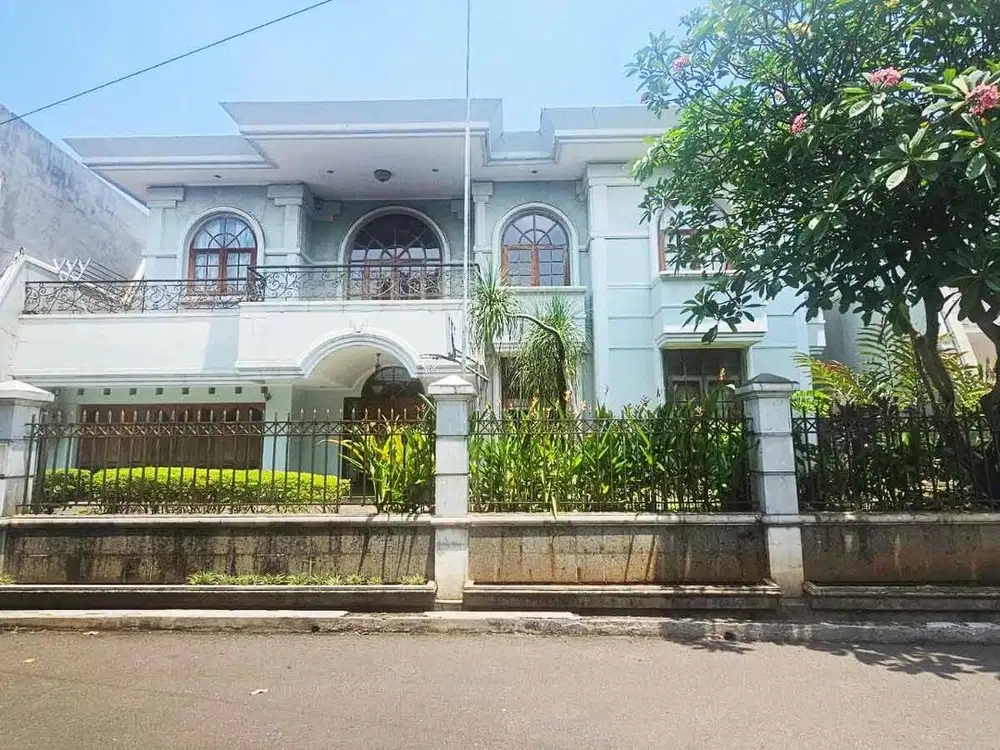 Dijual Rumah Mewah Taman Kedoya Baru Jakarta Barat – 512 m² Tanah, SHM