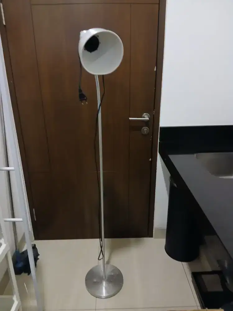 Softcase Upright Trolley Luggage dari Samsonite.