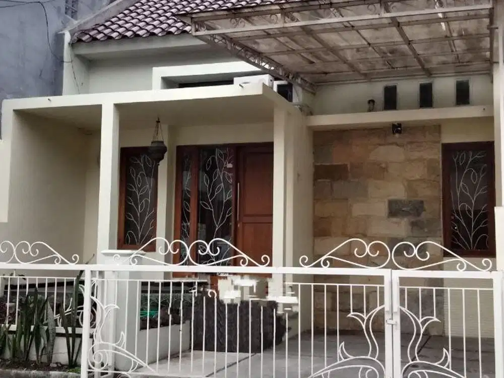 Disewakan Rumah 1 1/2 Lantai di Pandanwangi, Sulfat, Blimbing, Malang