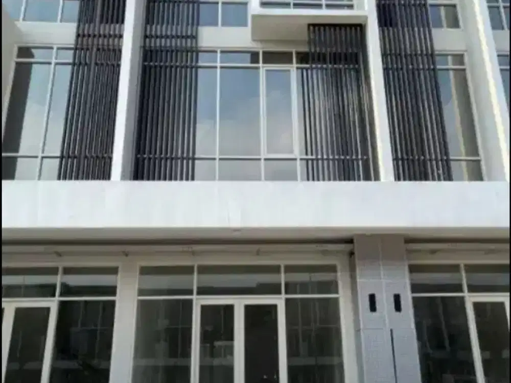 Murahh di blok tengah disewakan ruko northwest boulevard 3 lantai