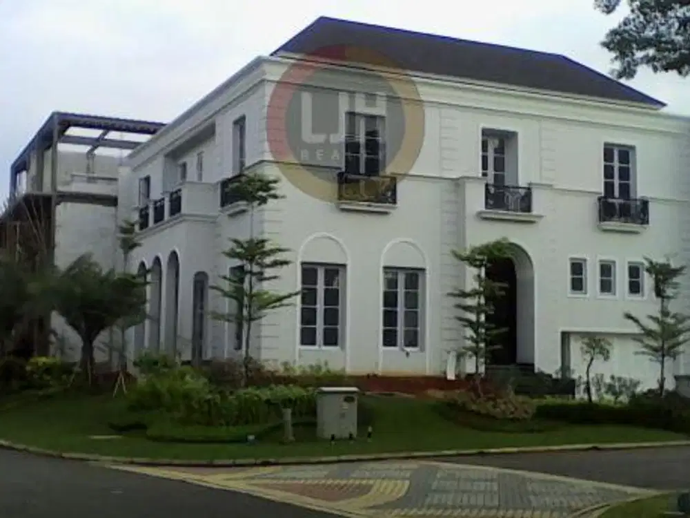 Rumah Sultan Mewah Exclusive di Pondok Hijau Golf, Gading Serpong