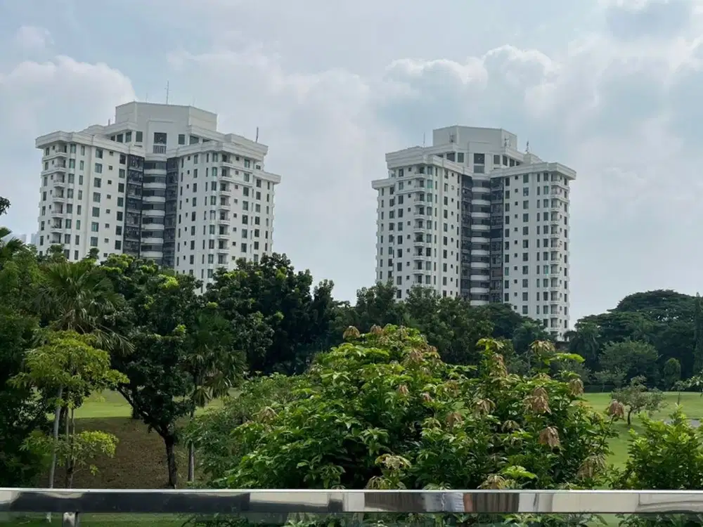 Dijual Rumah Modern Golf View Graha Famili Surabaya Barat