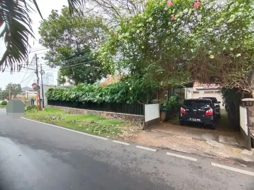 Rumah Lawas Tanah Luas Lingkungan Nyaman Di Area Strategis Darmawangsa