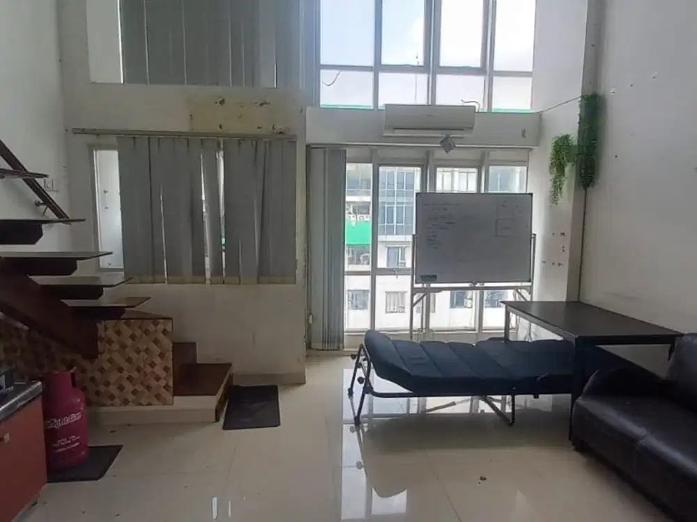 SOHO Hunian Sekaligus Kantor at Menteng Square sewa Tahunan Murah