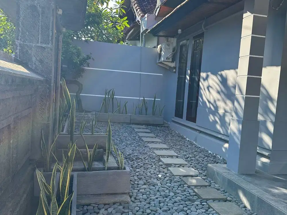 Rumah Strategis Nuansa Taman Griya Jimbaran