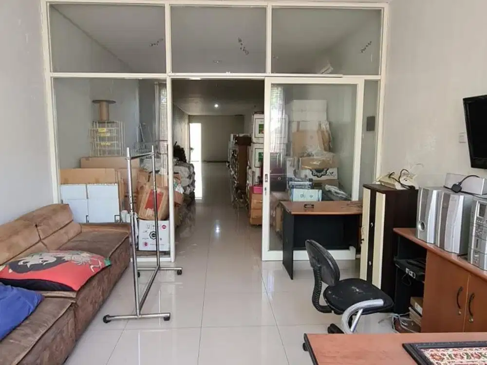 Ruko Siap Pakai di Tengah Kota Surabaya, Dekat Mayjend dan Diponegoro