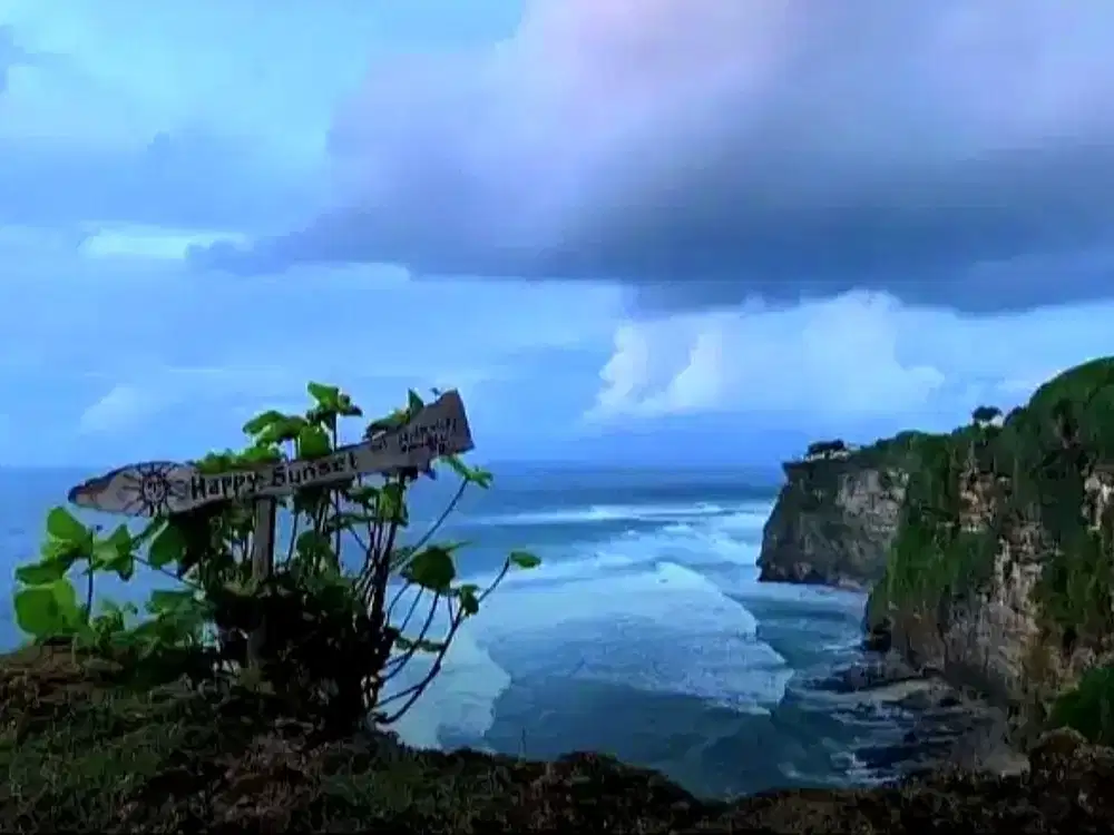 Tanah Cliff Front full sunset Tebing Uluwatu - Thumbnail 3