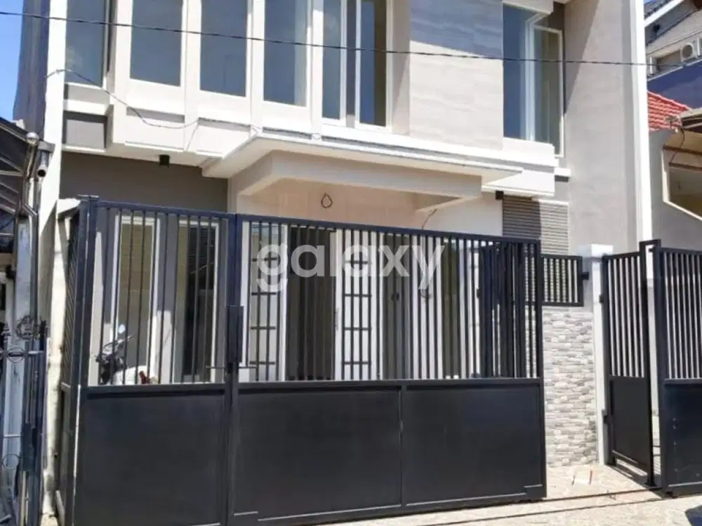 JUAL TERMURAH DI MANYAR JAYA RUMAH BARU GRESS MINIMALIS 2 LANTAI