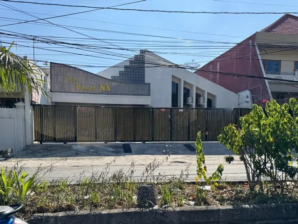 Rumah Usaha Komersial di Jalan Raya Satelit Indah, Plaza Segi 8