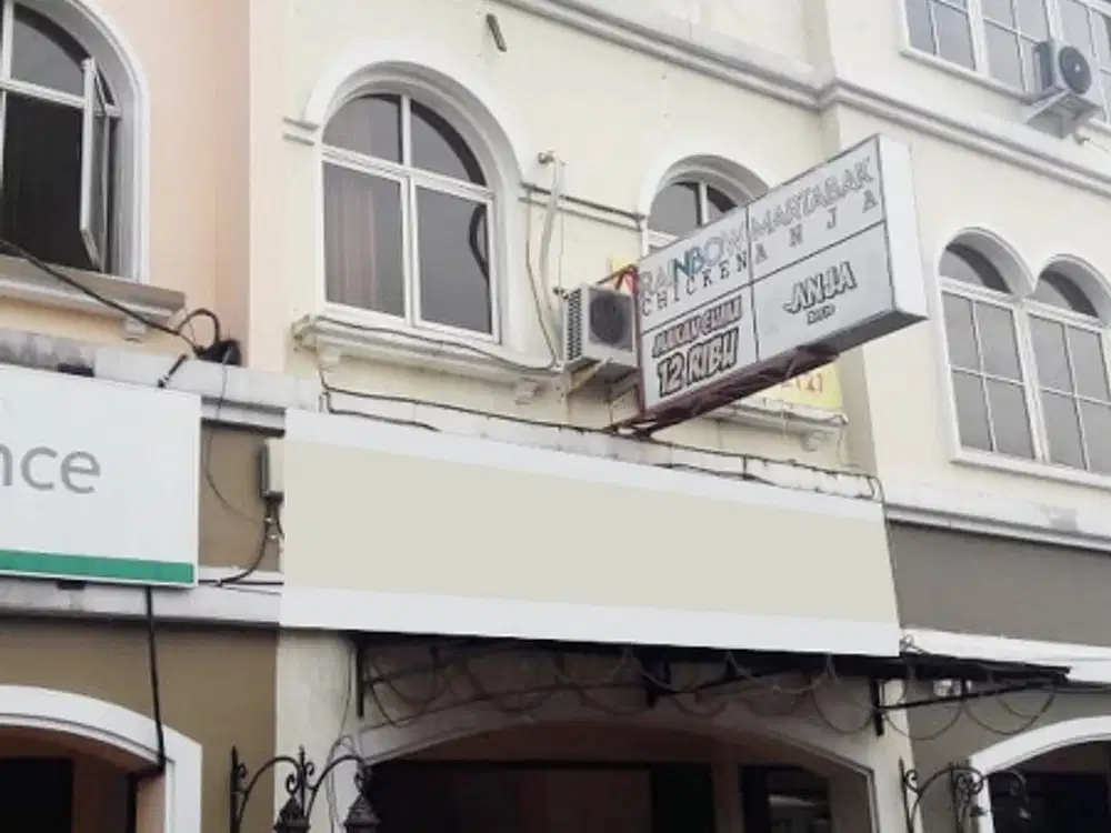 Ruko 3 Lantai Lokasi di Kawasan Ruko Casa Grande Depok Sleman