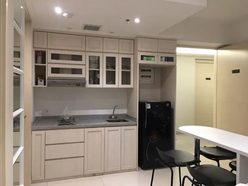 disewakan furnish mewah lariz Condo Pakuwon Mall