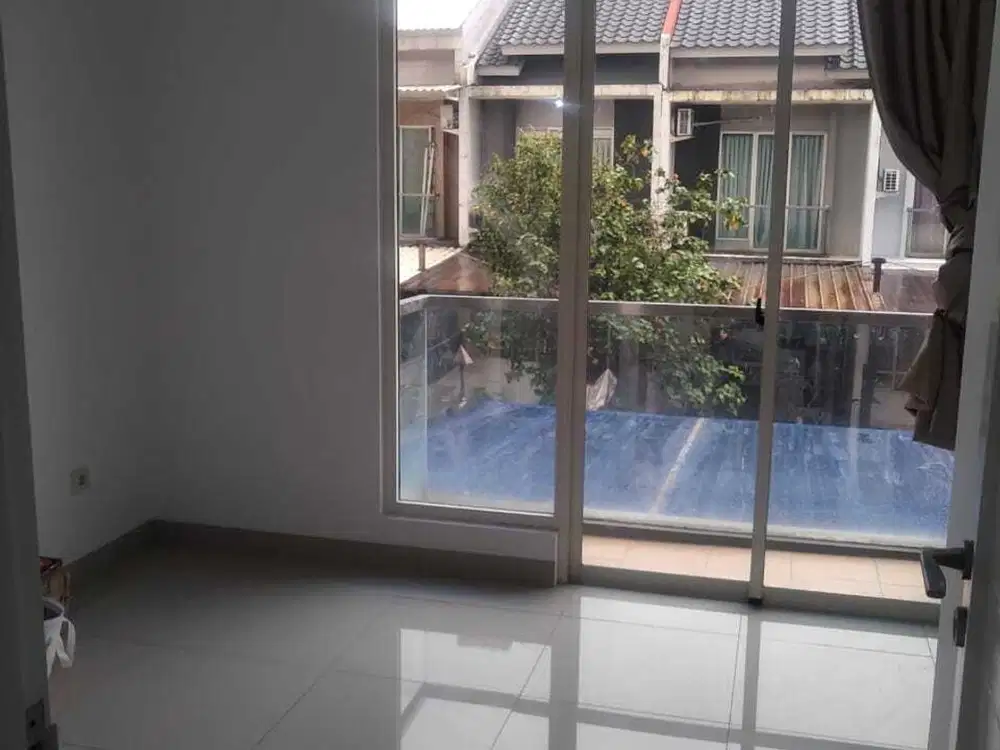 Rumah Harga Murah, Dijual Cepat  Residence one , Serpong hanya 1.2M
