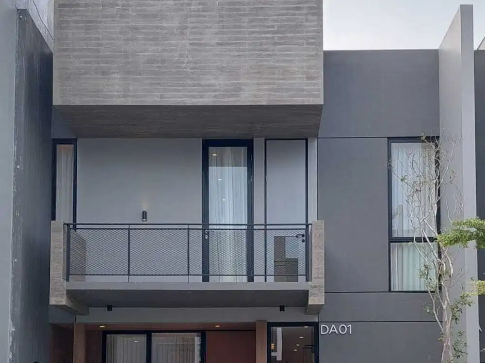 Dijual Rumah 1M an Central Park Merr Surabaya Timur.