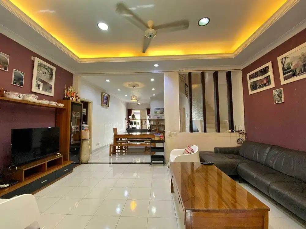 Jual Rumah Chrysocolla Pondok Hijau Golf Gading Serpong Rapi banget