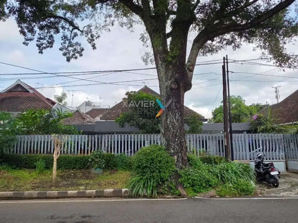 Dijual Rumah Klasik di Jalan Gunung - gunung, Klojen Malang