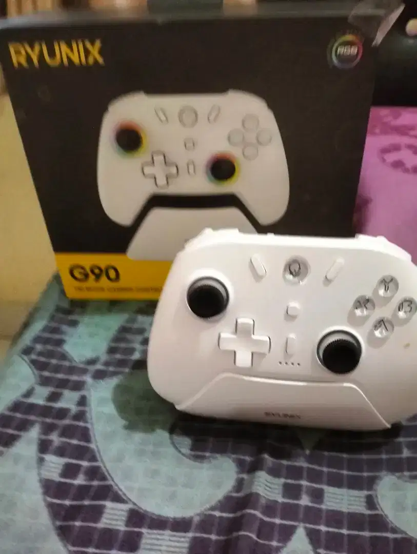 Ryunix G90 tri-mode gaming contrroler