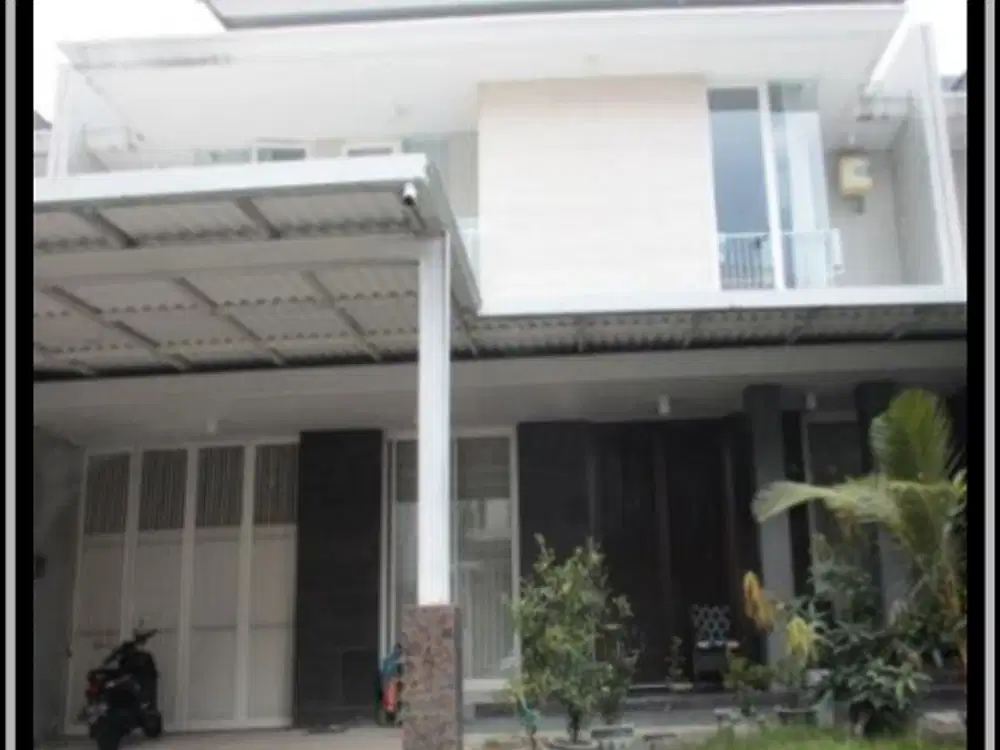 Rumah 2 lantai Wisata Bukti Mas - Cluster Grand Palais, Surabaya