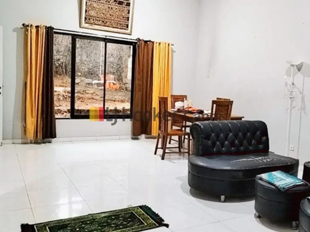 Jual Sewa Rumah di Villa Pinus Watugong Banyumanik Semarang