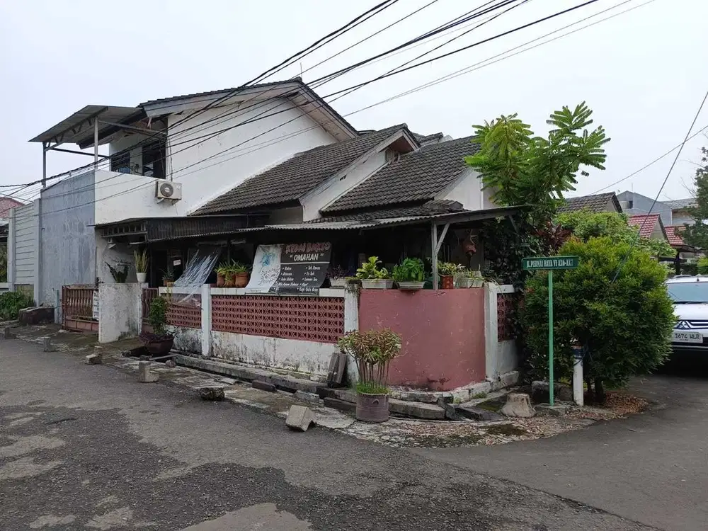 DI Jual Rumah Hook, 244m2   View Taman Bagus , Di pamulang Permai 1
