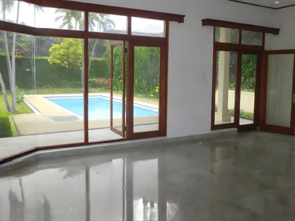 Dijual single house 1 lantai hadap utara lokasi strategis cipete