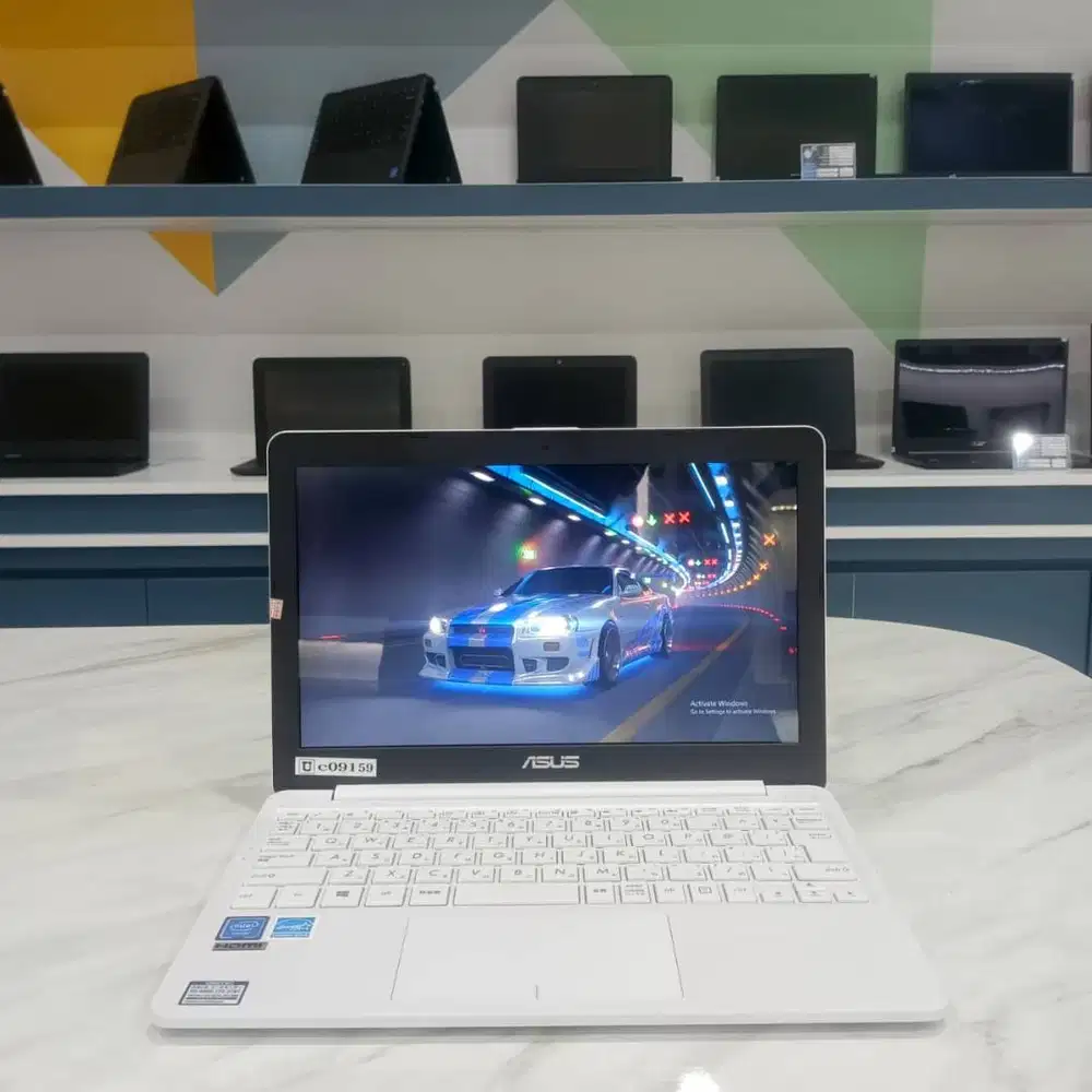 [AS10] Laptop Slim,Tpis Intel Nseries 4GB SSD 12inch Kamera Jernih