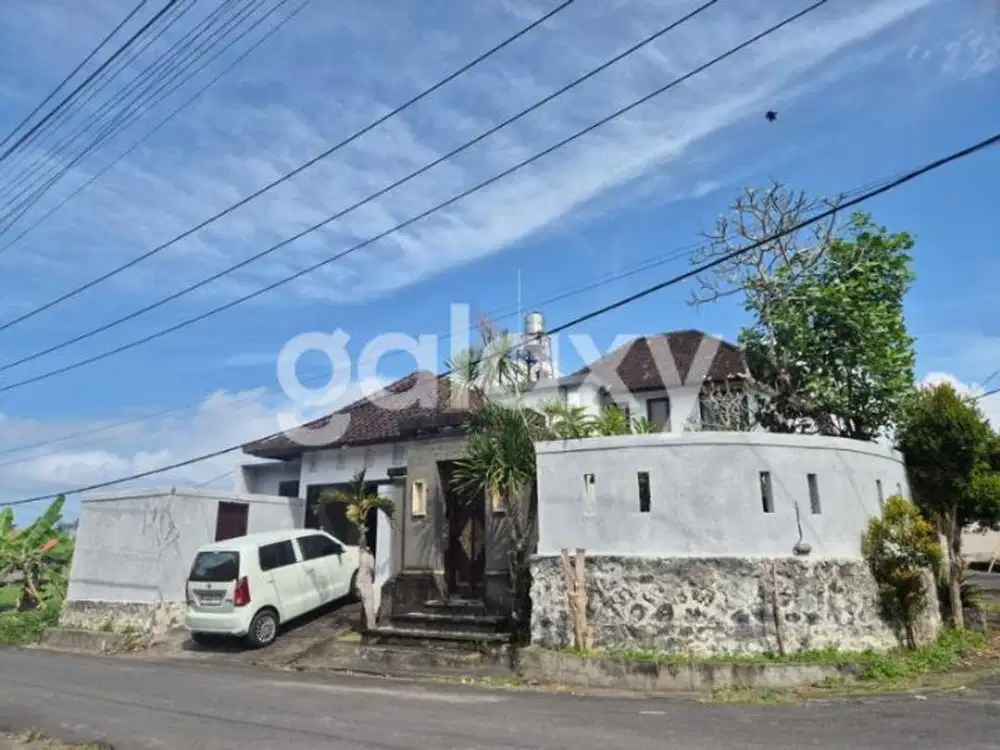 RUMAH BAGUS SIAP HUNI DI RANGKUNG PANTAI LEBIH GIANYAR, BALI