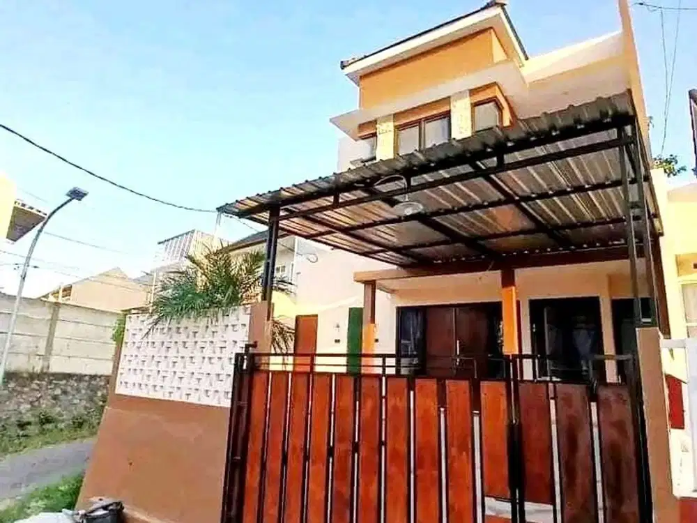 Dijual Villa Full Furnish + Private Pool Di Pesanggrahan, Kota Batu