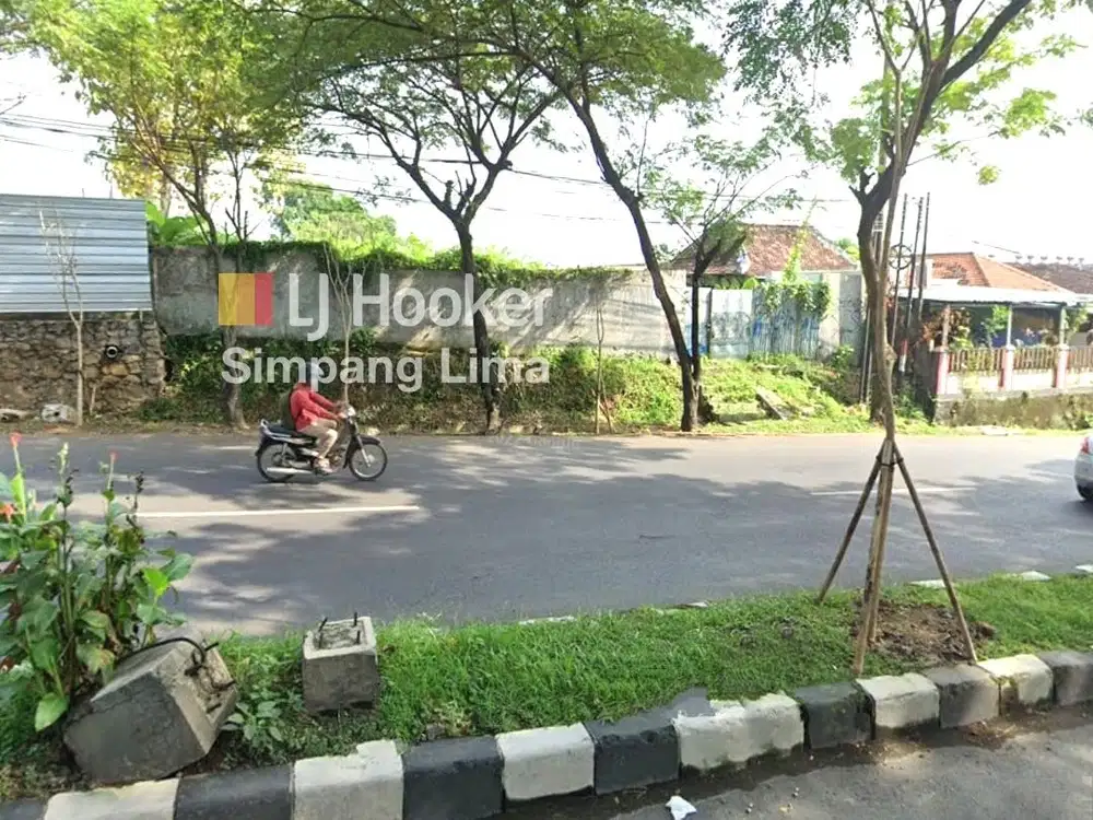 Disewakan tanah Ngaliyan Raya Strategis Cocok untuk Restoran, Lapangan
