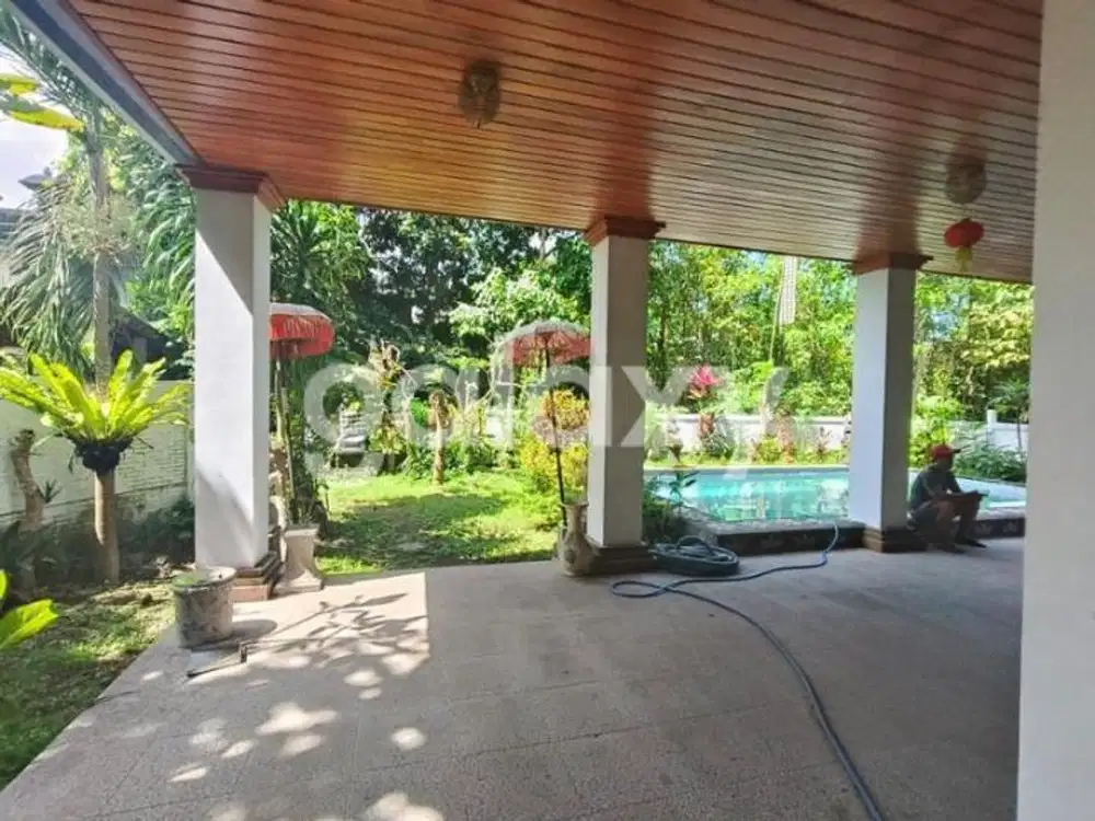 VILLA BAGUS 3 LANTAI DI RAYA SADING MENGWI BADUNG, BALI