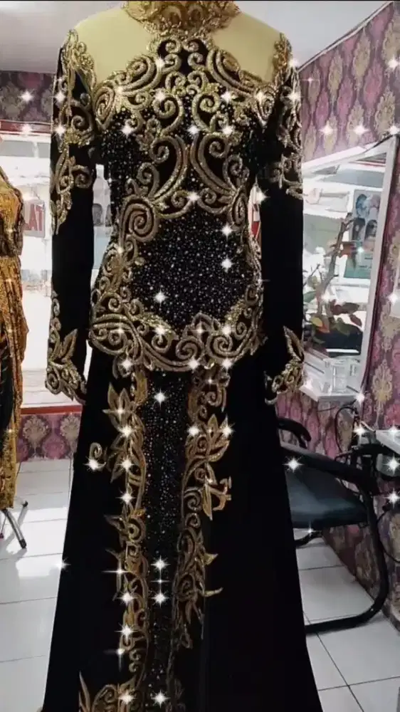 Baju Pengantin Bludru